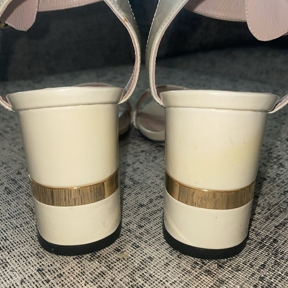 Stuart Weitzman Patent Leather Sandal Size 8.5 M - Picture 8 of 16